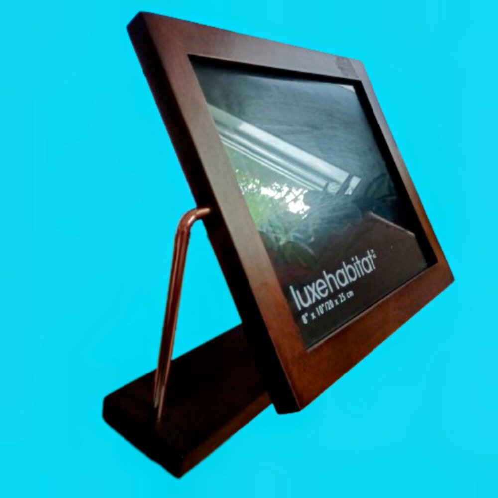 Tilting Float Frame - 8x10, Natural Wood & Metal, Modern Minimalistic Design